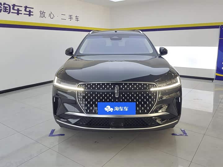 Фото 2 - Lincoln Nautilus