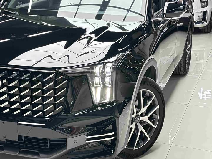 Фото 2 - GAC Trumpchi GS8