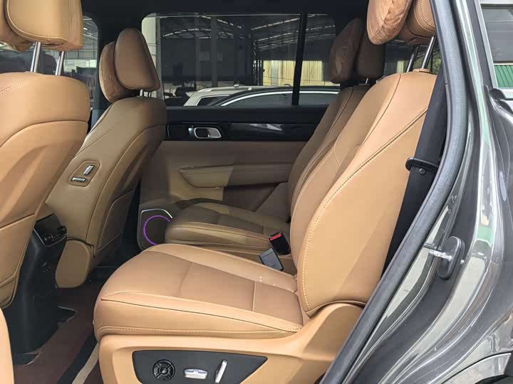 Фото 8 - LiXiang One