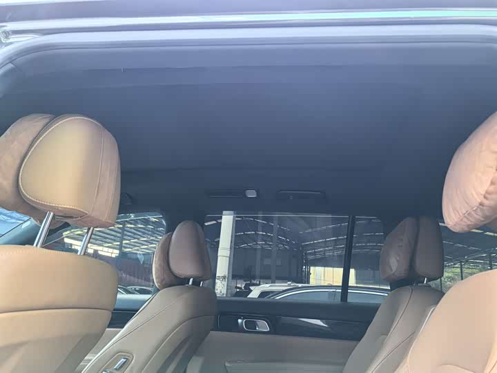 Фото 9 - LiXiang One