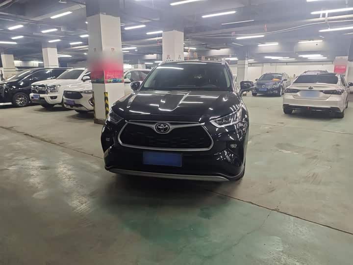 Фото 2 - Toyota Highlander