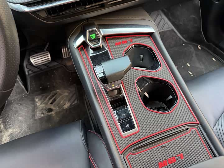 Фото 7 - MG Motor 7