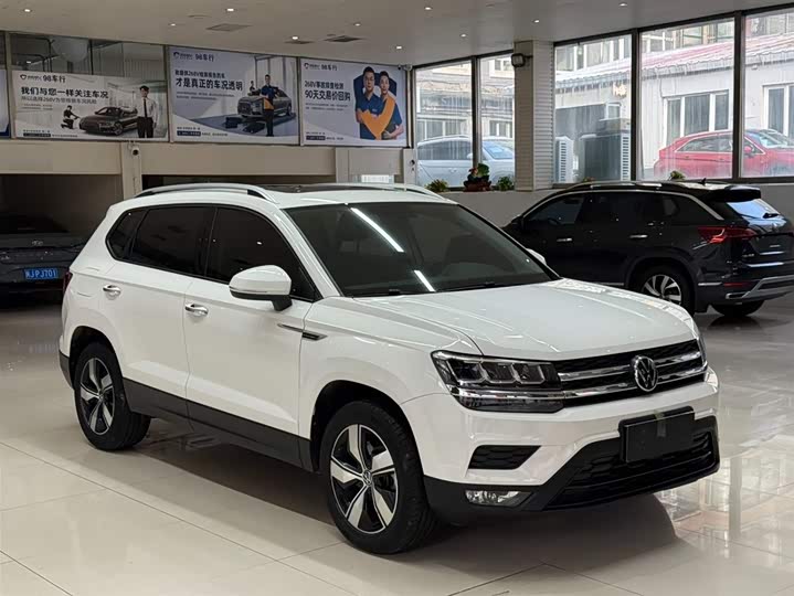 Фото 3 - Volkswagen Tharu