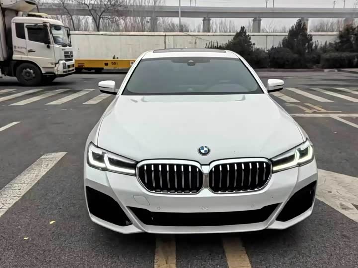 Фото 2 - BMW 5 Series