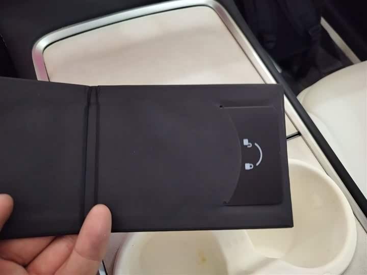 Фото 9 - Tesla Model Y