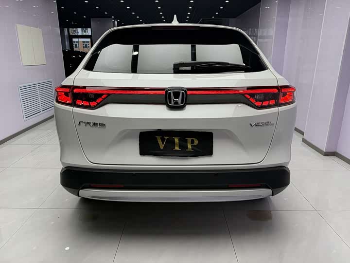 Фото 3 - Honda Vezel