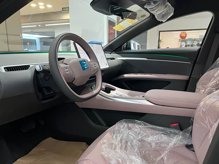 Фото 3 - XPeng Mona M03