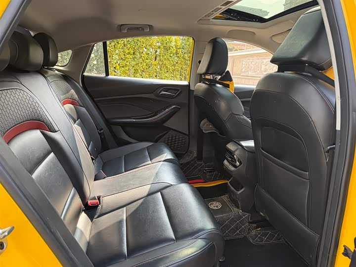 Фото 6 - MG Motor 5