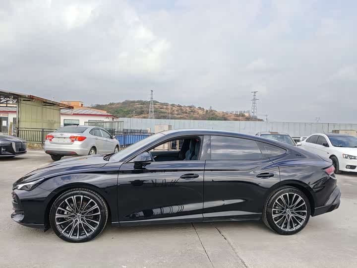 Фото 4 - MG Motor 7