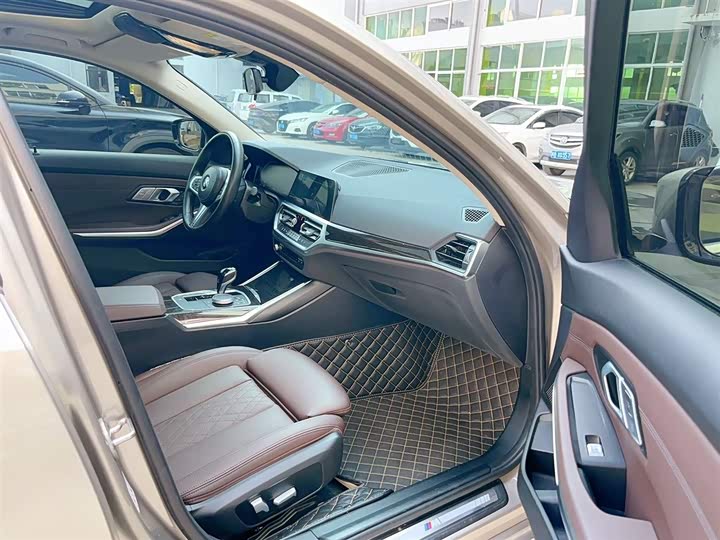 Фото 4 - BMW 3 Series