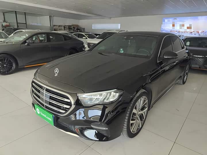 Фото 2 - Mercedes-Benz E-Class