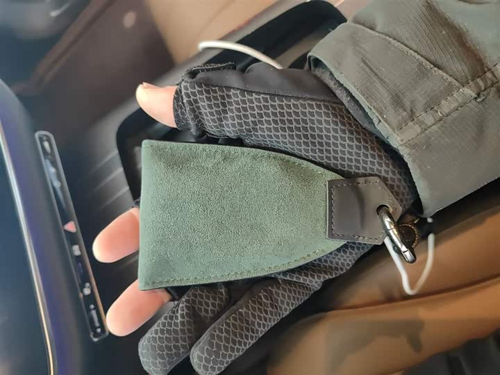 Фото 9 - Mercedes-Benz E-Class