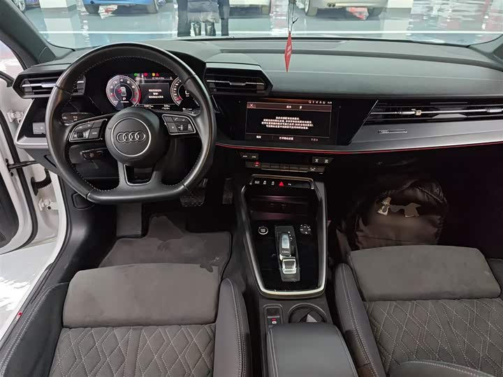 Фото 9 - Audi A3