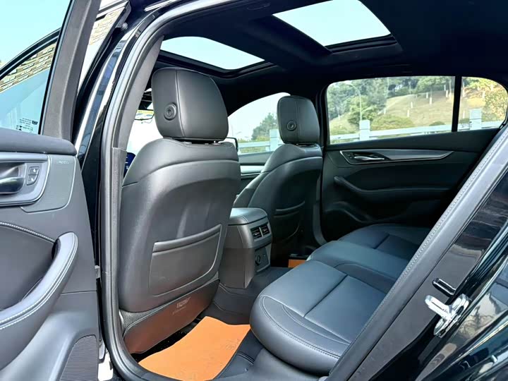 Фото 5 - Cadillac CT5