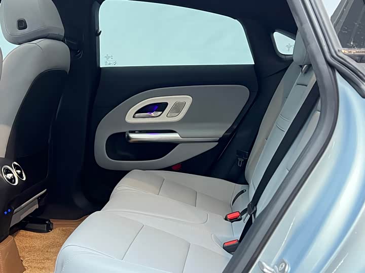 Фото 5 - Mercedes-Benz CLA-Class EV