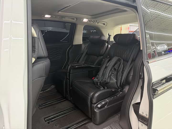 Фото 7 - Honda Elysion