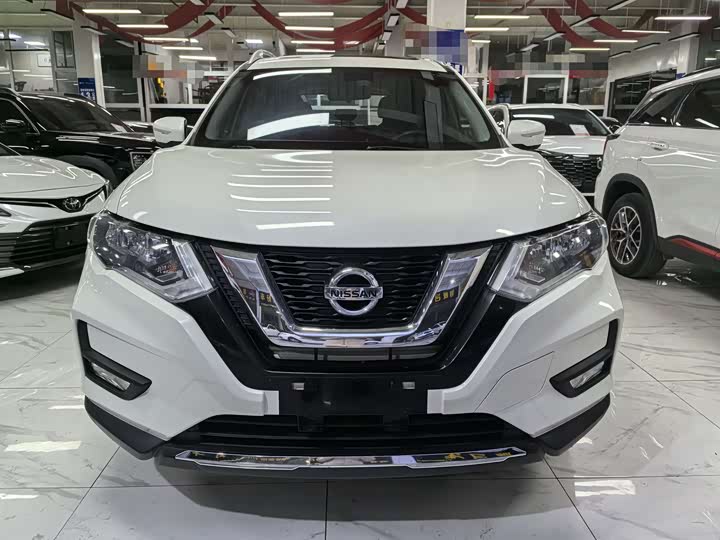 Фото 2 - Nissan X-Trail