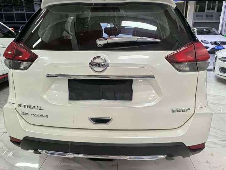 Фото 5 - Nissan X-Trail
