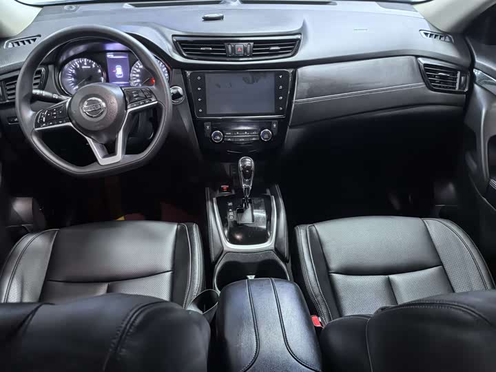 Фото 8 - Nissan X-Trail