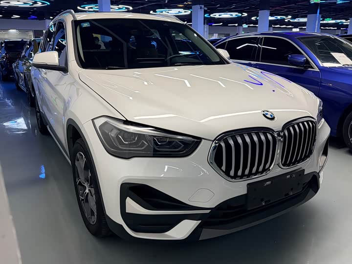 Фото 3 - BMW X1