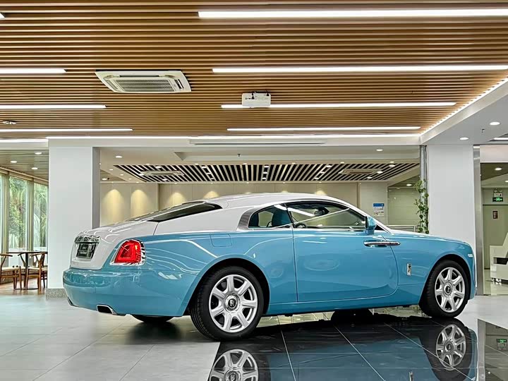 Фото 3 - Rolls-Royce Wraith
