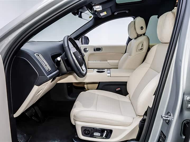 Фото 9 - LiXiang L8