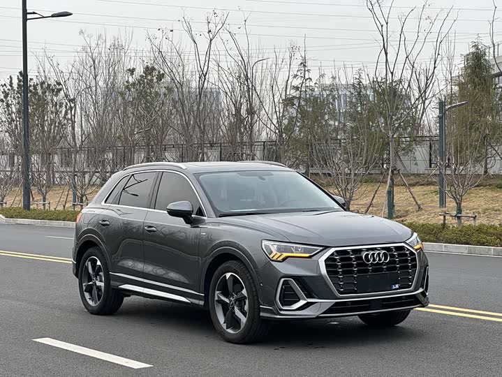 Фото 3 - Audi Q3
