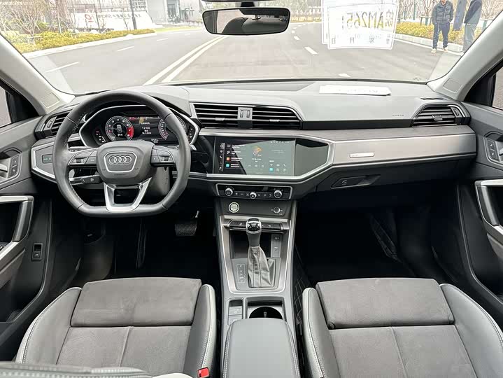 Фото 5 - Audi Q3