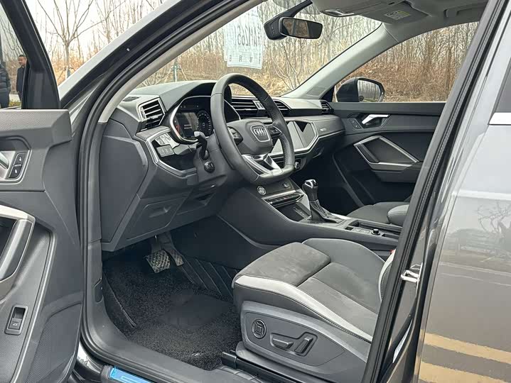 Фото 9 - Audi Q3