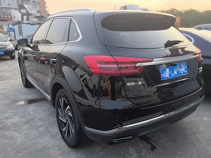 Фото 5 - Hongqi HS5