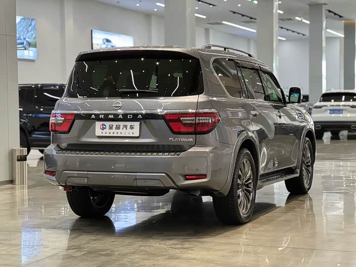 Фото 4 - Nissan Armada