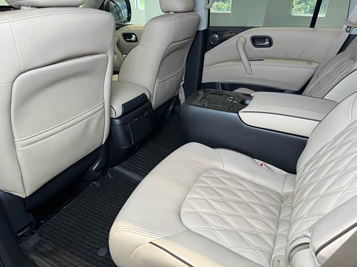 Фото 8 - Nissan Armada