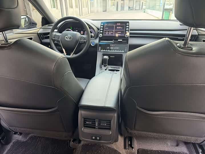 Фото 6 - Toyota Avalon