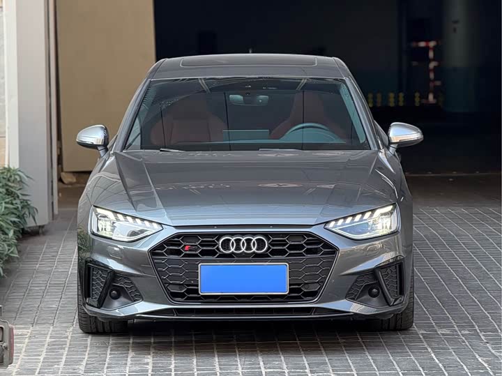 Фото 2 - Audi S4