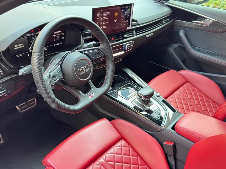 Фото 3 - Audi S4