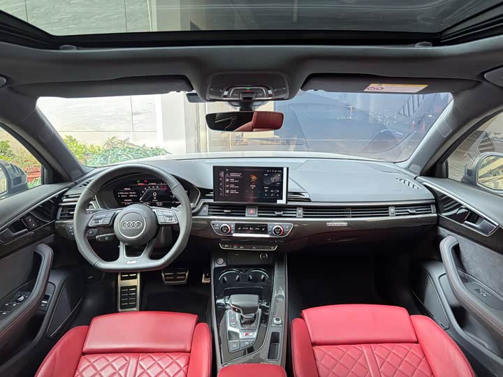 Фото 4 - Audi S4