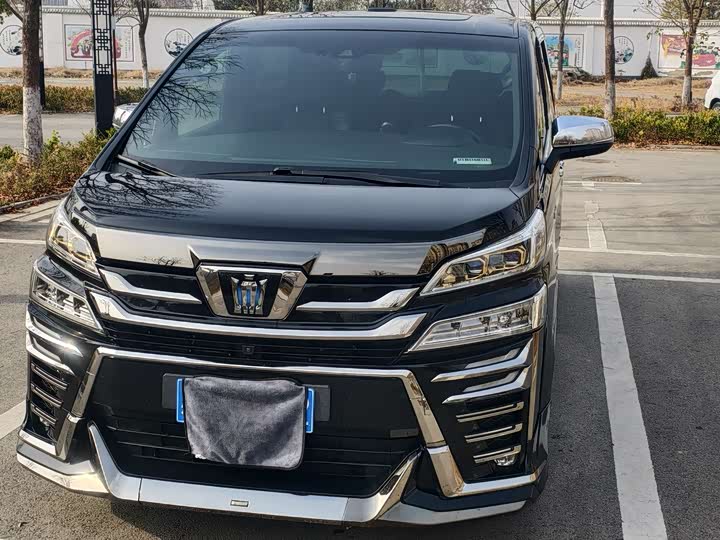 Фото 2 - Toyota Vellfire