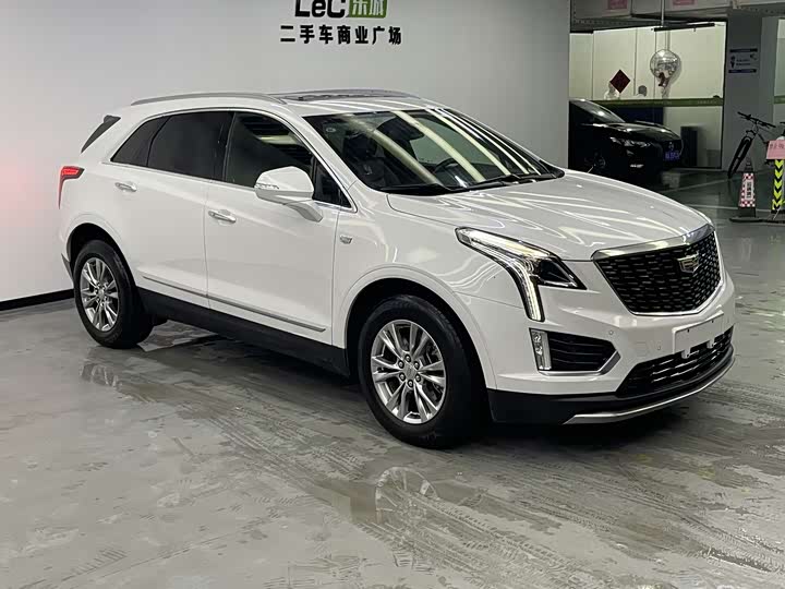 Фото 3 - Cadillac XT5