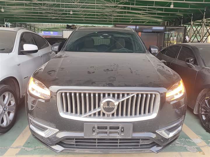 Фото 3 - Volvo XC90