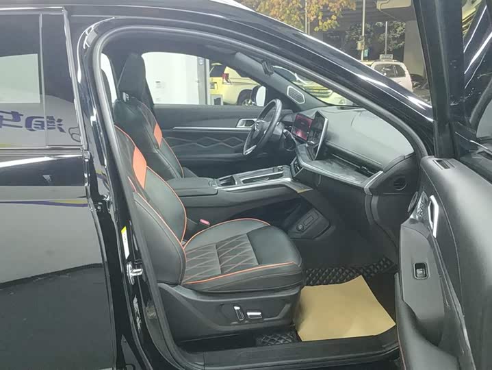 Фото 8 - Haval F7 (Monster)