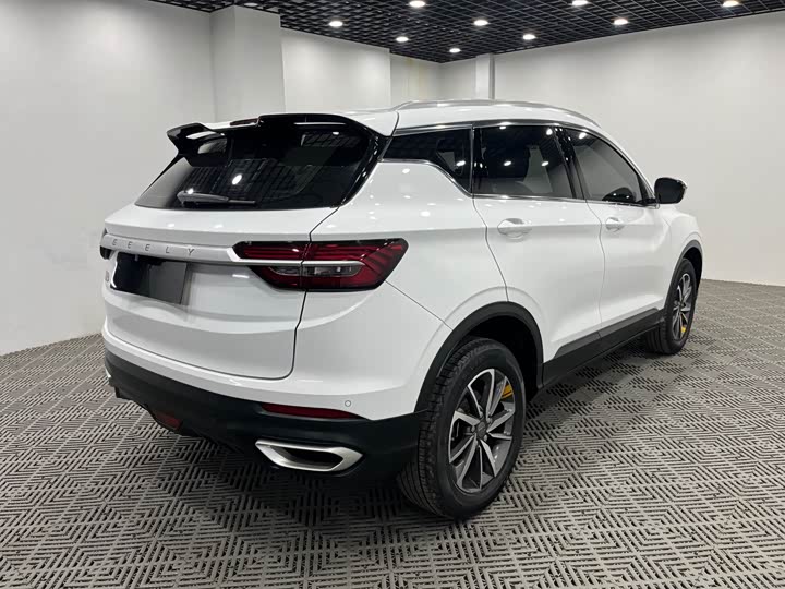 Фото 7 - Geely Coolray