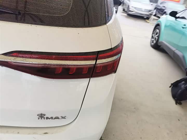 Фото 8 - BYD Song Max