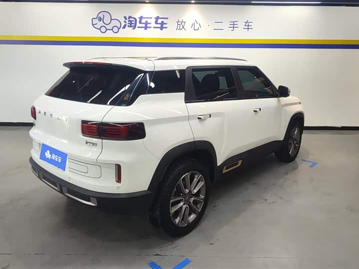 Фото 3 - Geely Icon