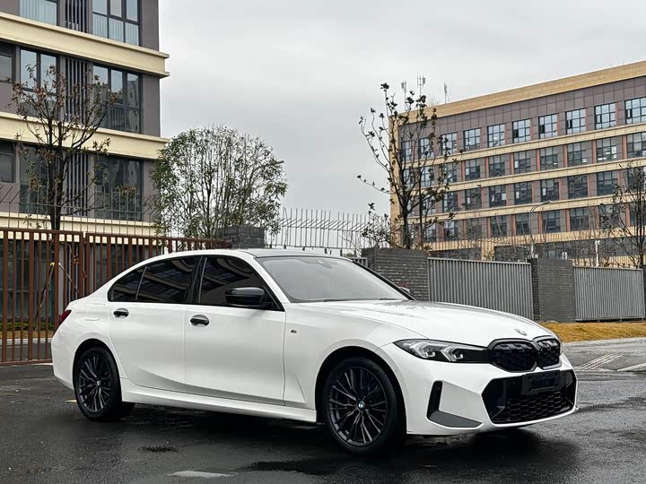 Фото 3 - BMW 3 Series