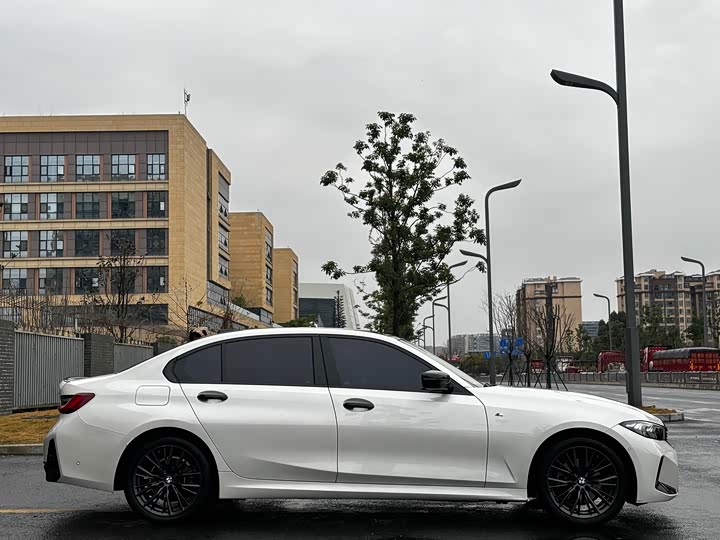 Фото 4 - BMW 3 Series