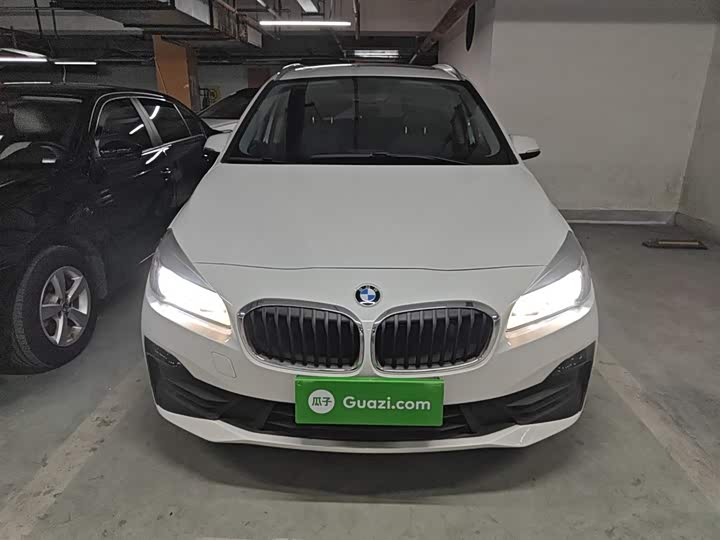 Фото 3 - BMW 2 Series Gran Tourer