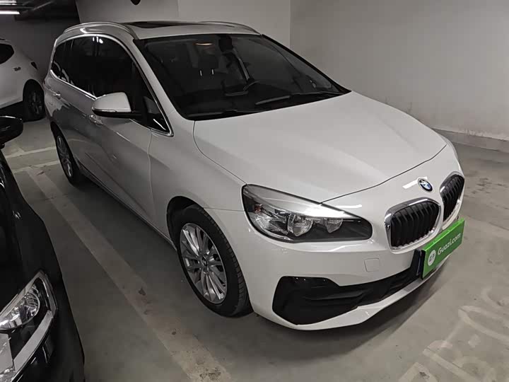 Фото 4 - BMW 2 Series Gran Tourer
