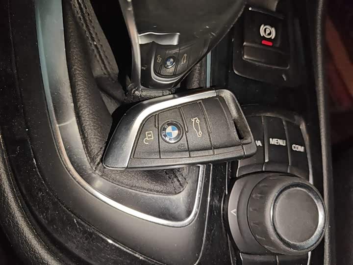 Фото 9 - BMW 2 Series Gran Tourer
