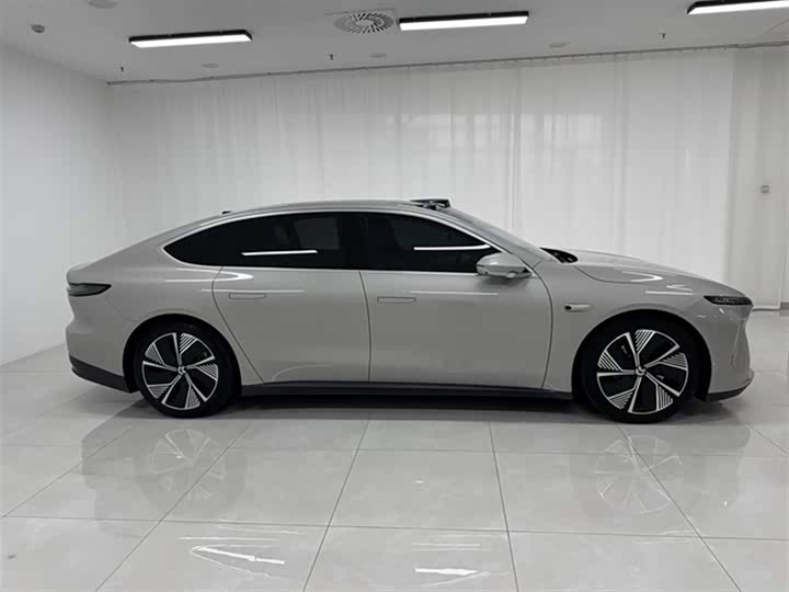 Фото 9 - Nio ET7