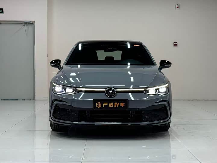 Фото 2 - Volkswagen Golf